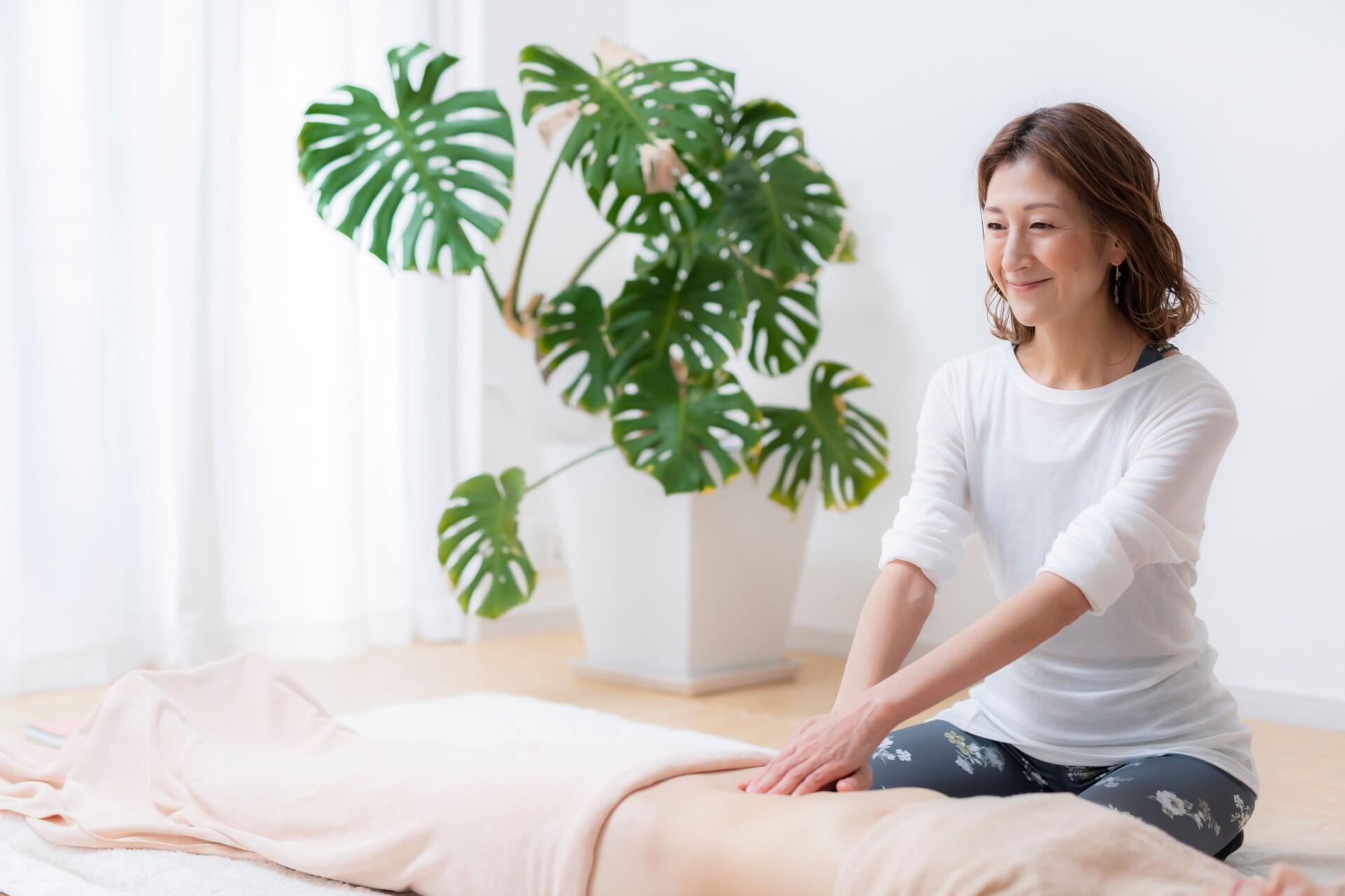 施術をするYuki